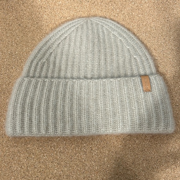 Vince Tan Cashmere Donegal Rib Cuffed Hat one size - Picture 1 of 11